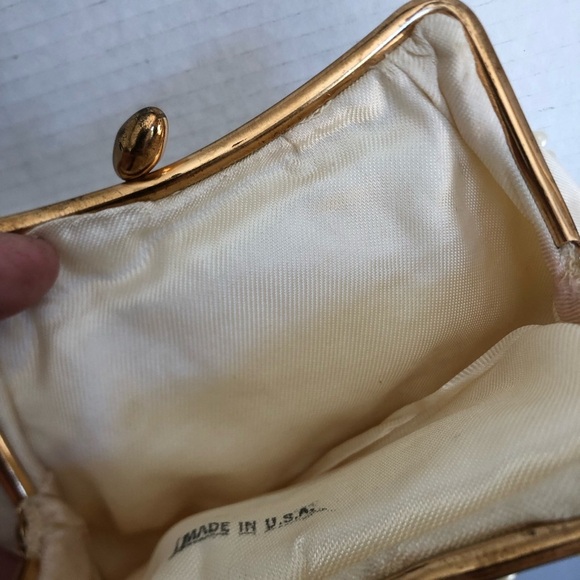 Vtg Faux Pearl Beaded Kiss Lock Clutch - Picture 11 of 14
